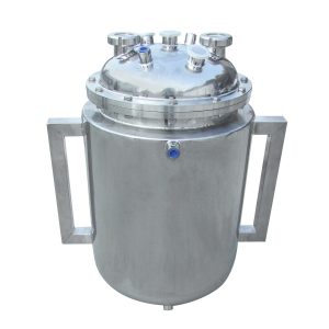 HFS(R) 14×24” Jacketed Vessel with Mounting Arms